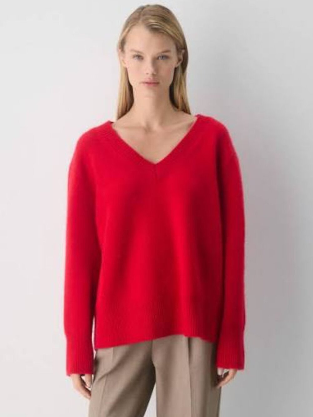 Aritzia Plush Cashmere Sculptor Sweater Size S - Red